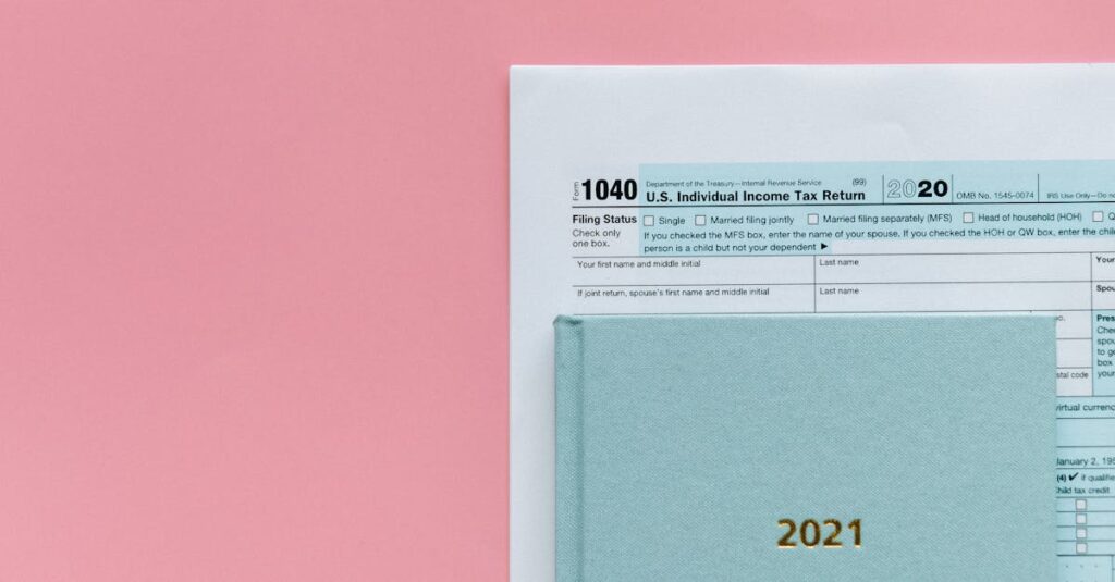 CD買取のキャンセルや返送時の注意点を説明するイラスト